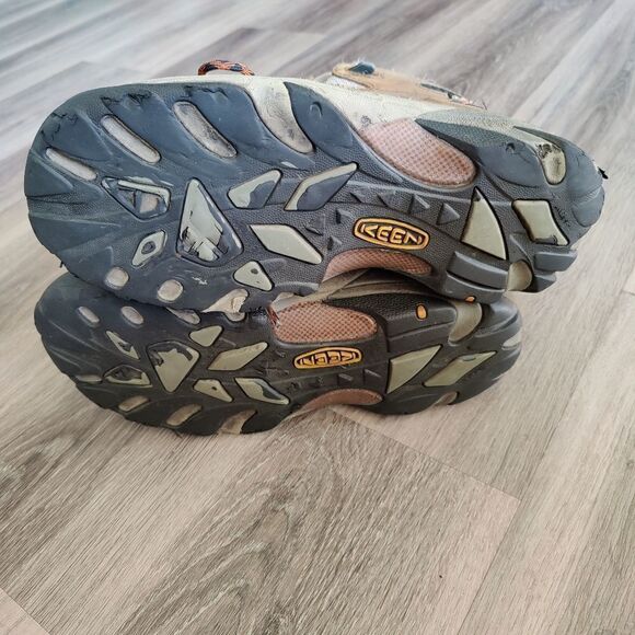 Keen Hard Toe Hiking Utility Mid Boots - Picture 8 of 13